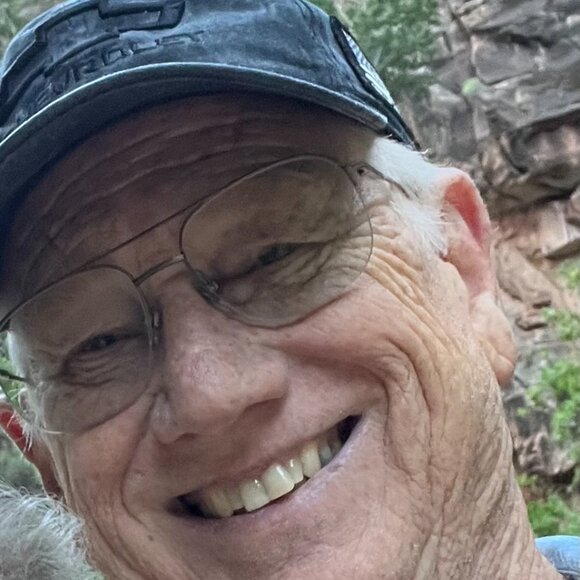 Meet your Posher, Richard - Picture 1 of 2